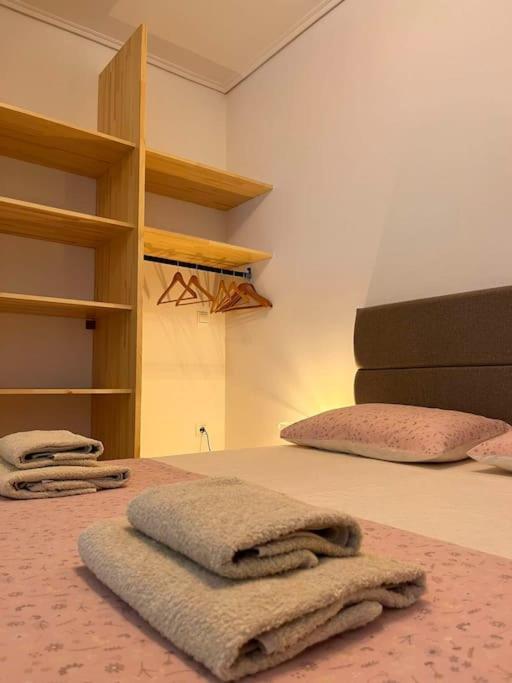 Apartament Carlito's 2 Next To Metro Station Ateny