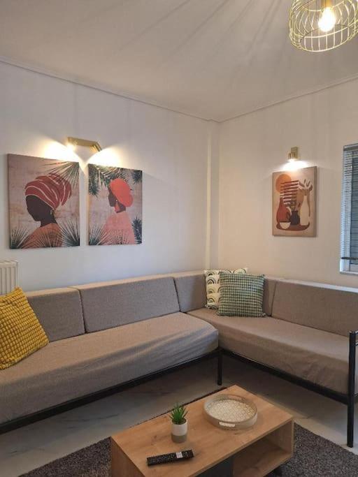 Carlito's 2 Next To Metro Station Apartment